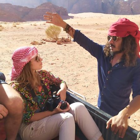 Martian Desert Camp Wadi Rum Buitenkant foto