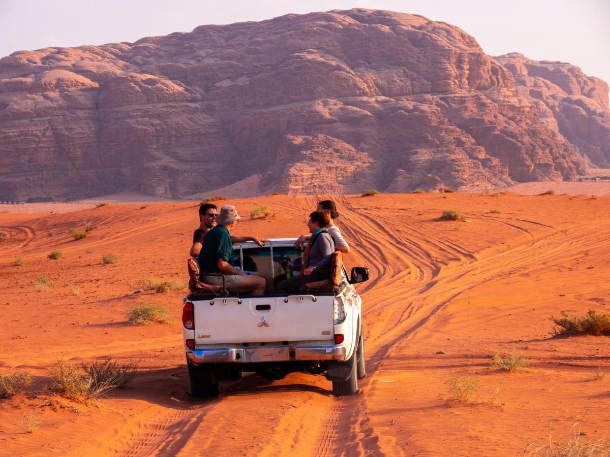 Martian Desert Camp Wadi Rum Buitenkant foto