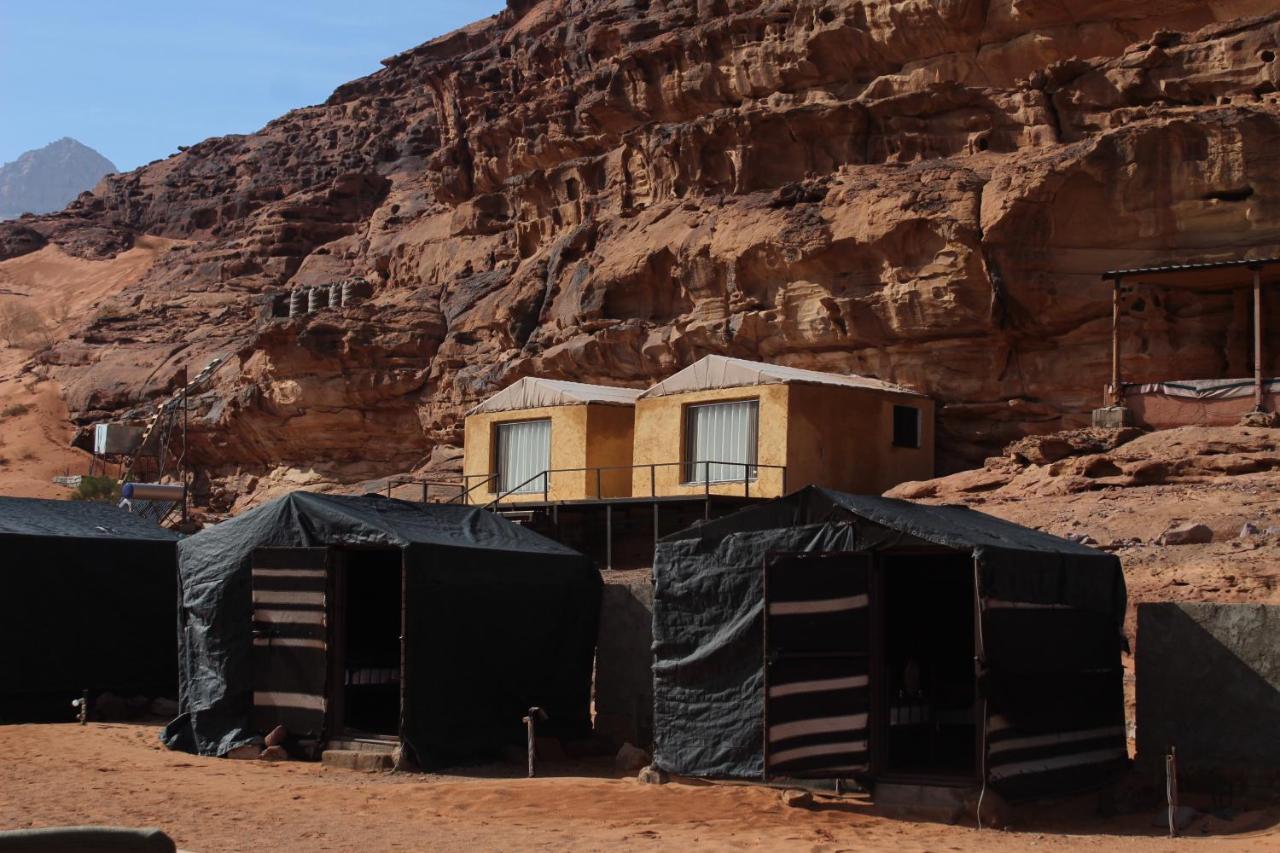 Martian Desert Camp Wadi Rum Buitenkant foto