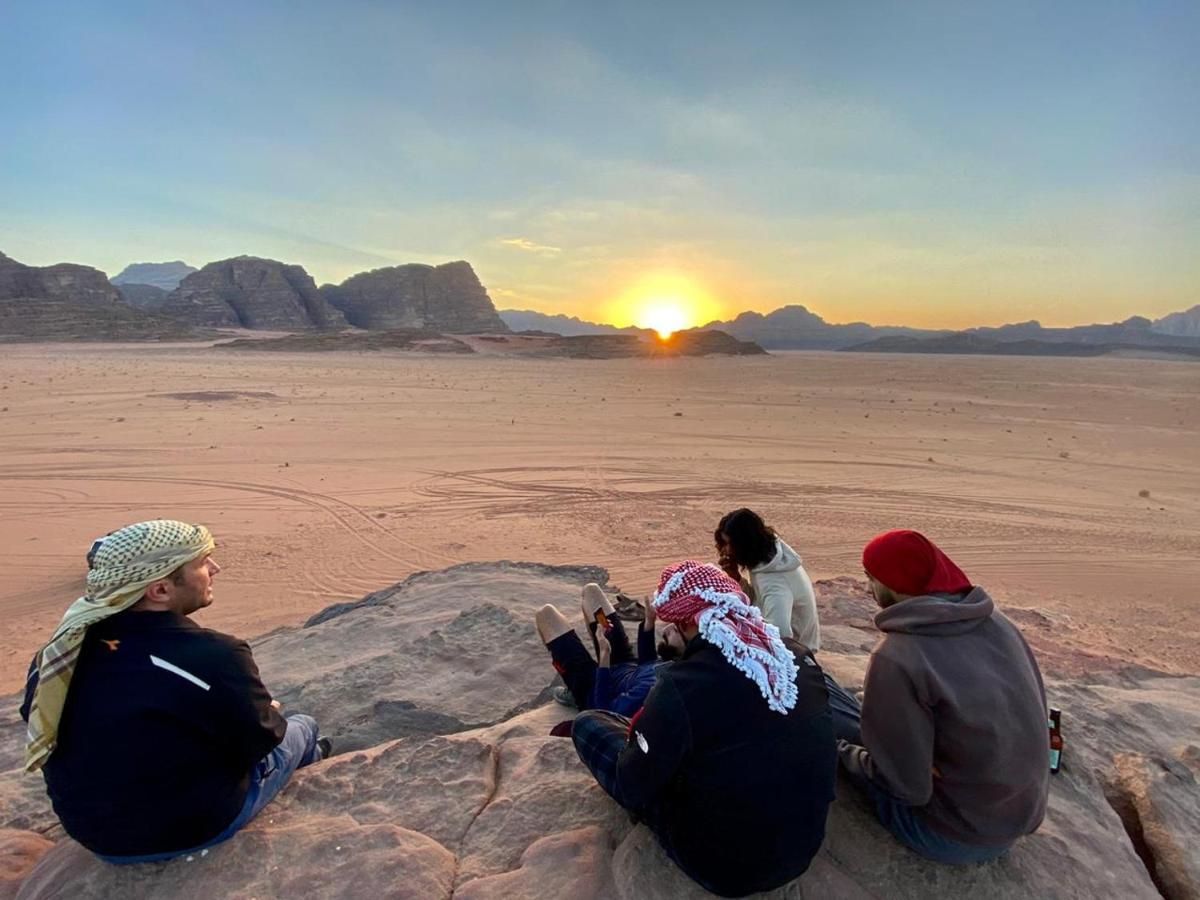 Martian Desert Camp Wadi Rum Buitenkant foto