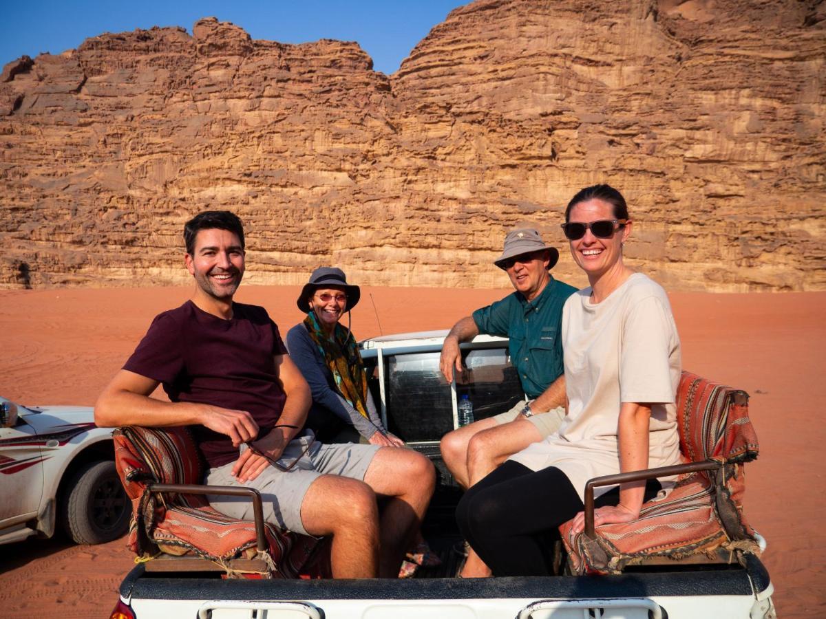 Martian Desert Camp Wadi Rum Buitenkant foto