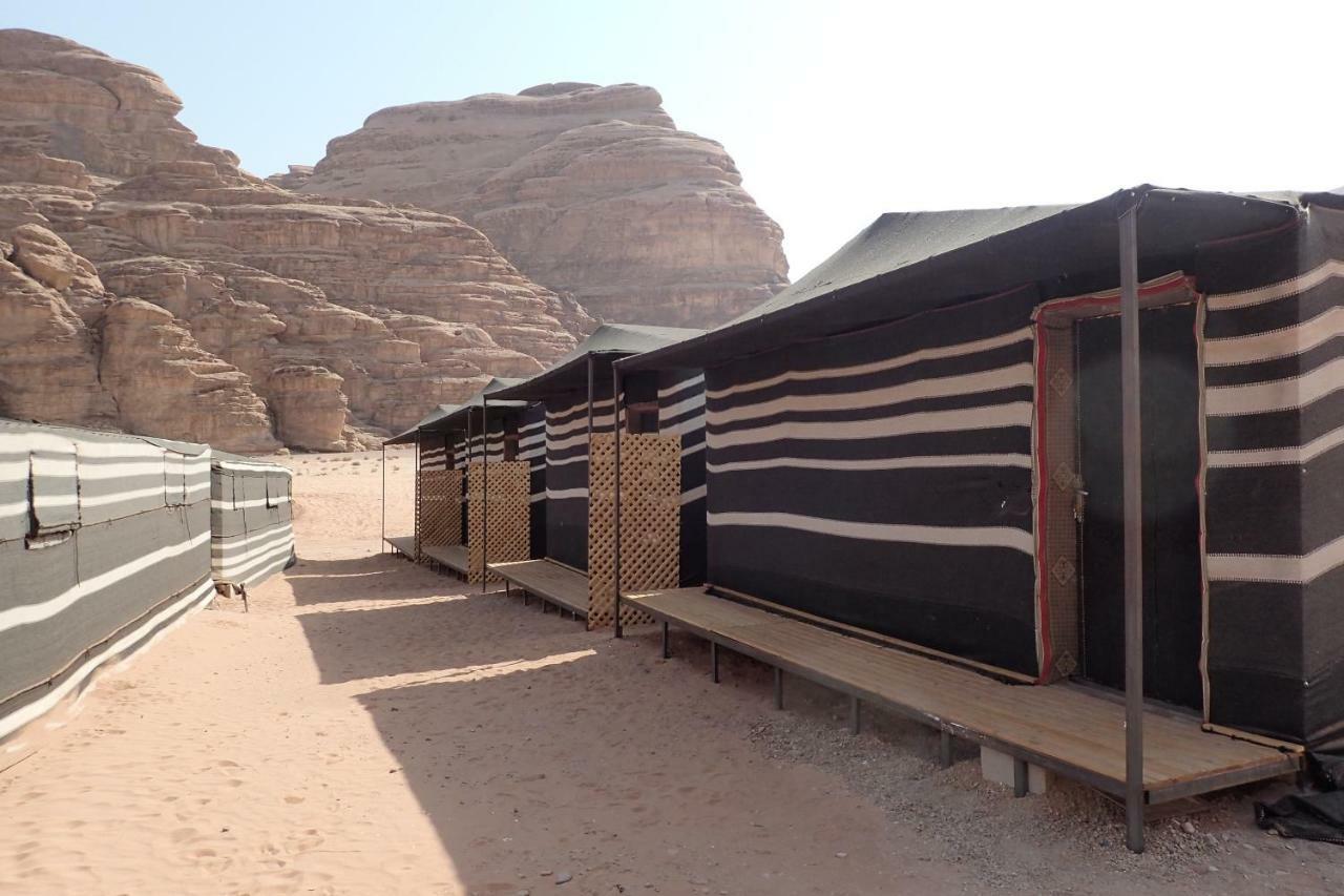 Martian Desert Camp Wadi Rum Buitenkant foto