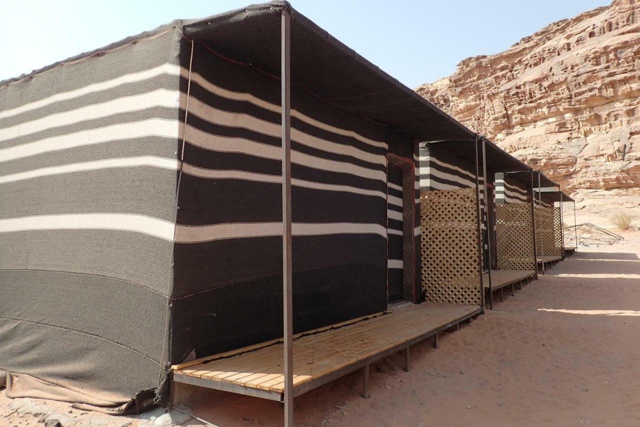 Martian Desert Camp Wadi Rum Buitenkant foto