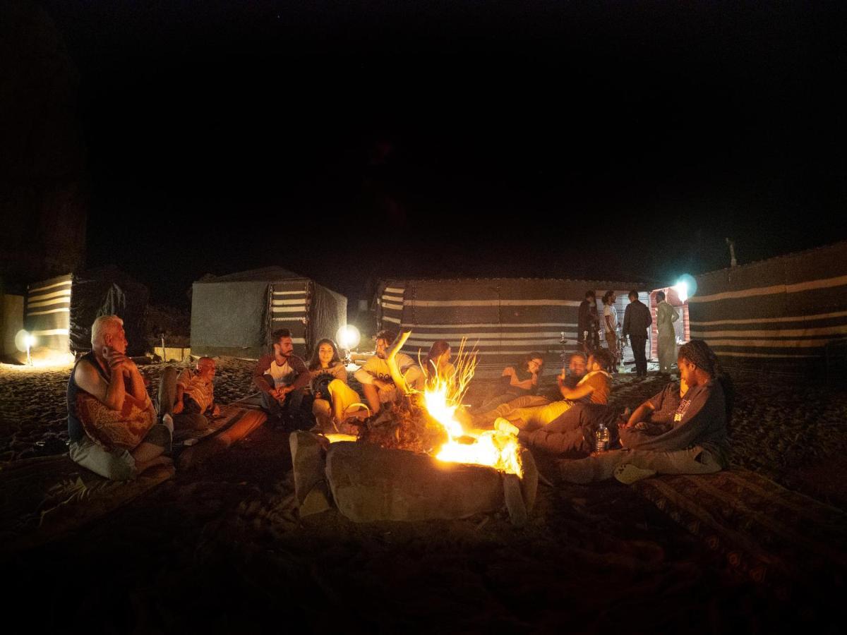 Martian Desert Camp Wadi Rum Buitenkant foto
